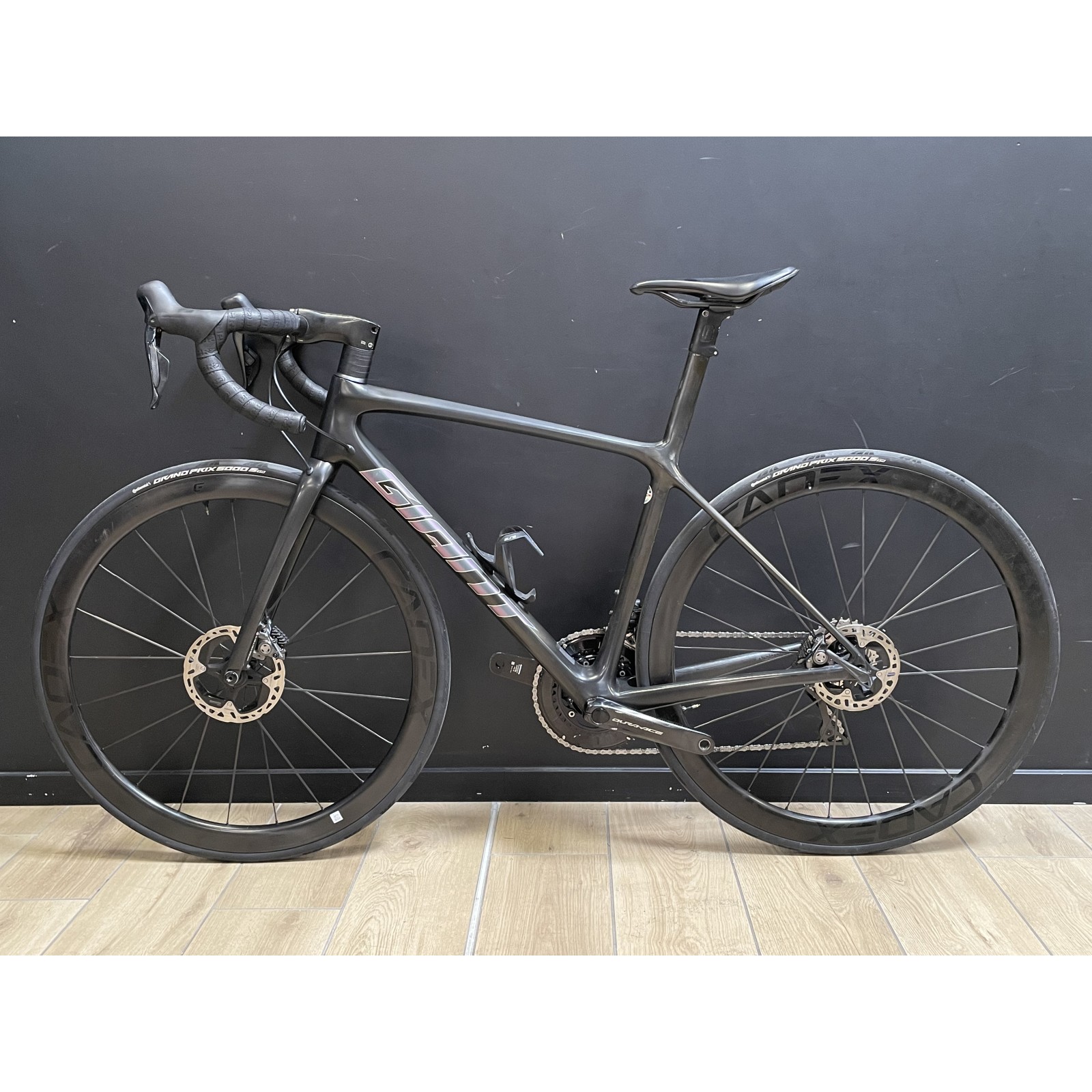 Vélo de route d'occasion Giant TCR Advanced SL 0 Dura-Ace Di2 raw carbon 2025 - Taille S (53,5cm)