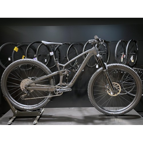 Gebrauchtes Trek Fuel EX 7 Gen.6 150mm Matt Dnister Black 2022 fully MTB