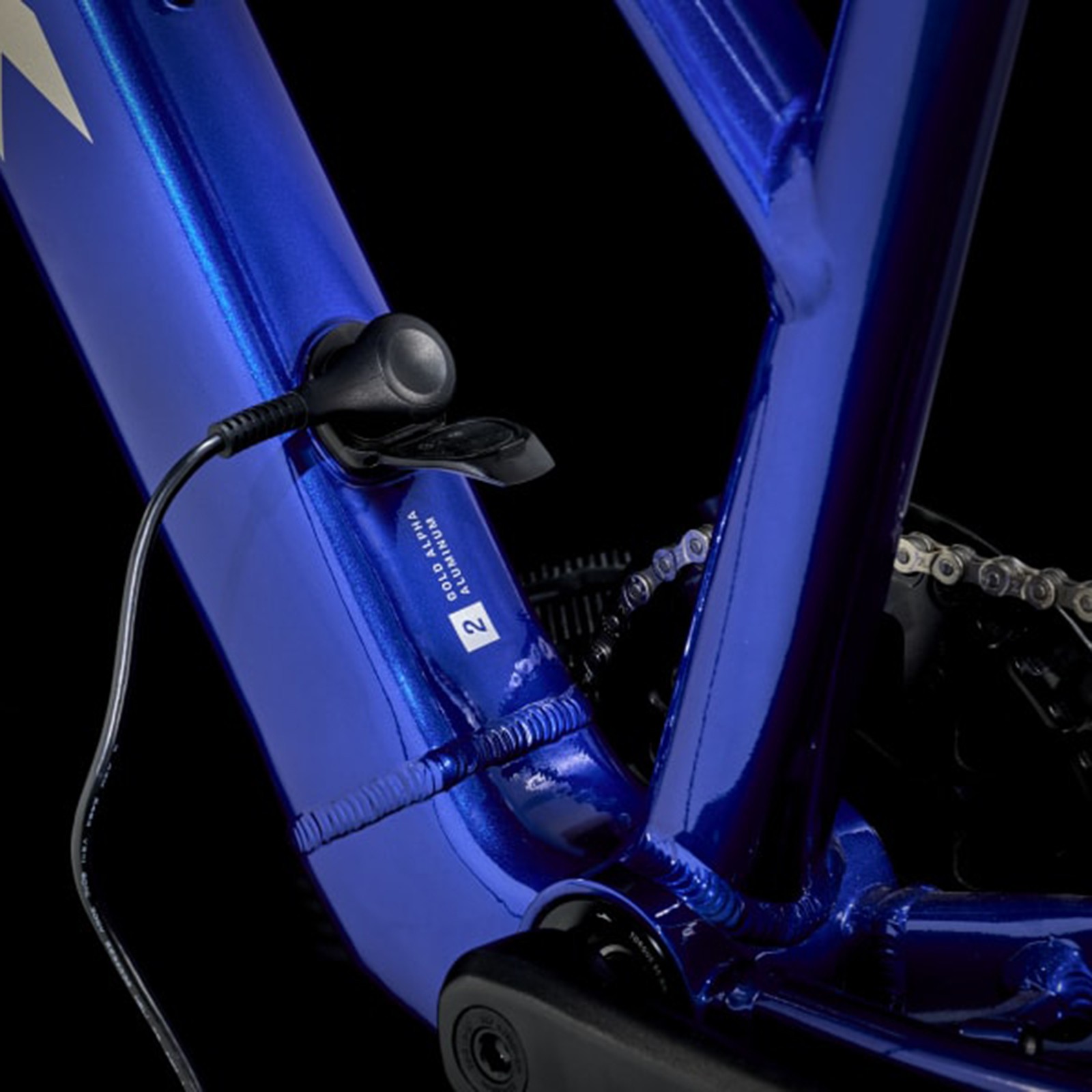 e-bike / Bicicletta elettrica ibrida Trek Dual Sport+ 2 Midstep LT Hex Blue 2025