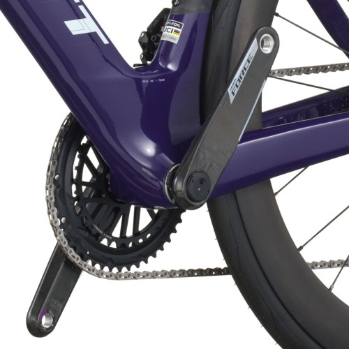 Bici da corsa viola uva/nero carbonio, 2026