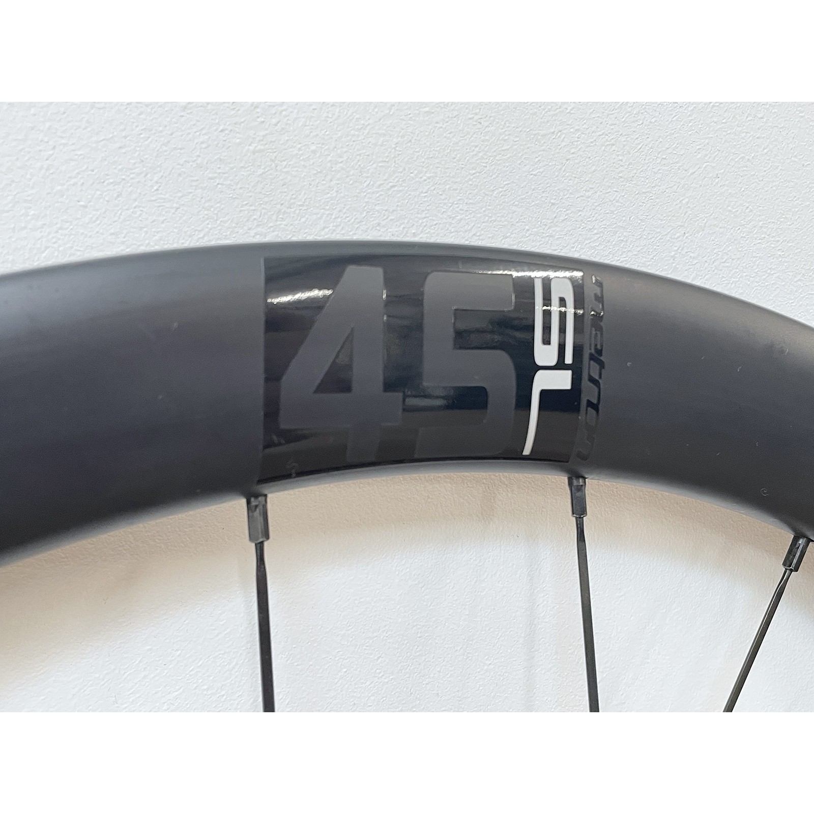 Rodas usadas Vision Metron 45 SL Disc em carbono, para pneus tubeless, com eixo Shimano 2026.