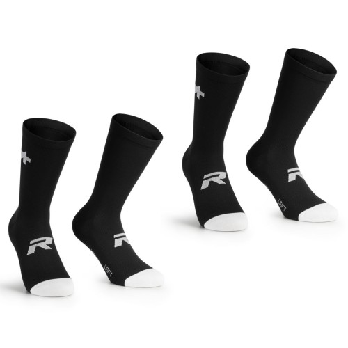 Verpakking met 2 paar Assos R Socks S9 sokken