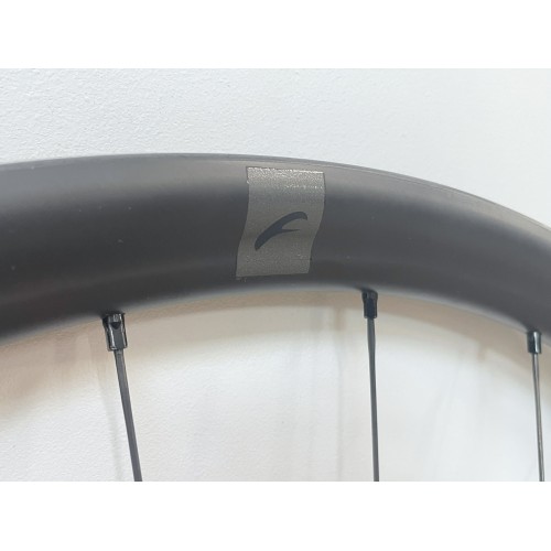 Fulcrum Rapid Red Carbon Disc wielset met Shimano HG 700C Gravelbike aandrijving - Gebruikt
