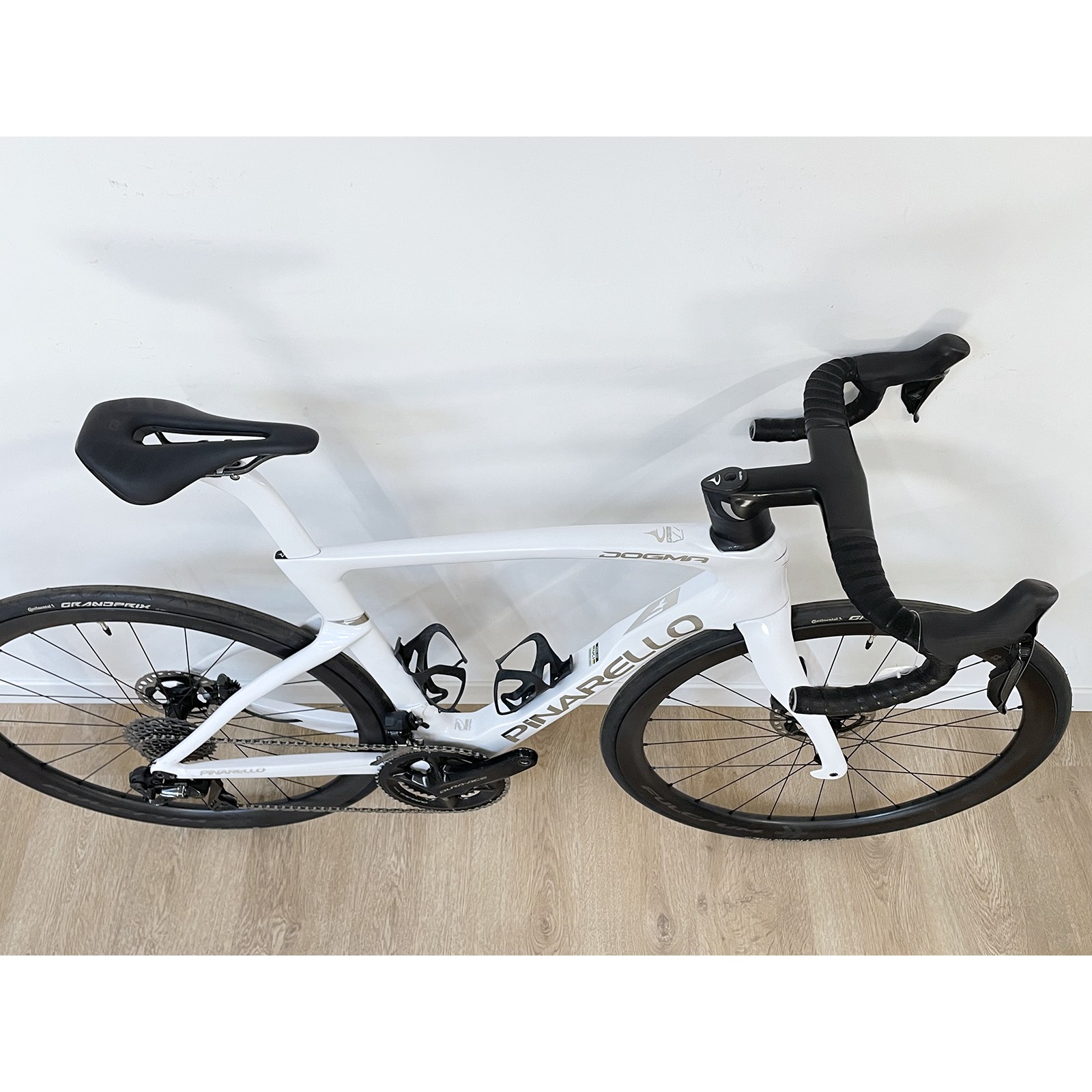 Bicicletta da corsa usata Pinarello Dogma F 2024 Dura-Ace Di2 Crystal White 54cm (M)