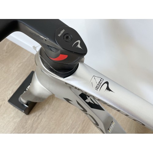 Cadre en carbone Pinarello Dogma F 2024 taille 53cm MyWay avec Cockpit MOST