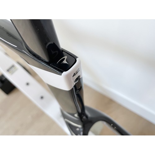 Cuadro de carbono usado Pinarello Dogma F 54cm blanco negro 2023 + Cockpit MOST