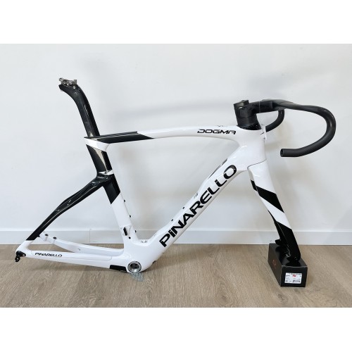 Used carbon Frame Pinarello Dogma F 54cm white black 2023 + Cockpit MOST