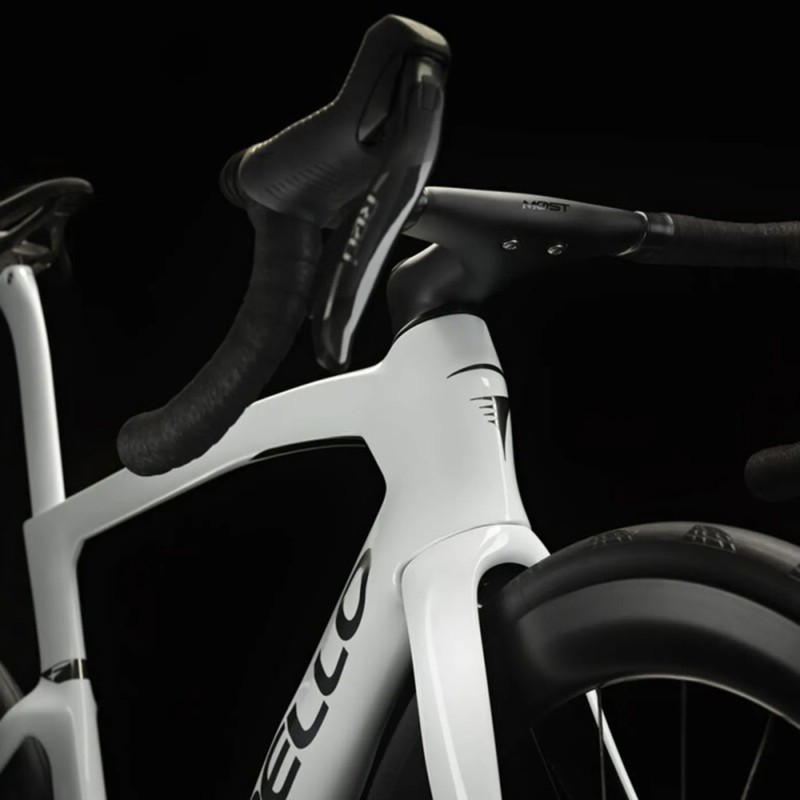 Pinarello Dogma F 2025 Edge Kristallweiß