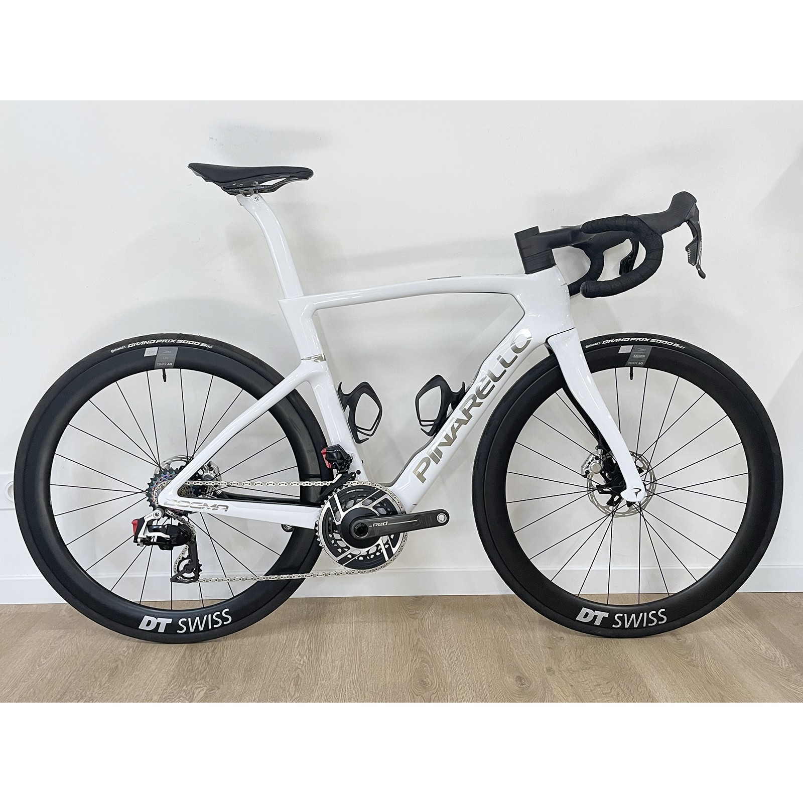 Pinarello Dogma F 2025 Edge Crystal White