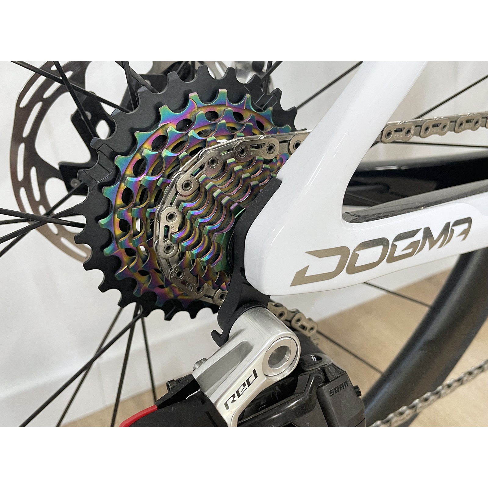 Pinarello Dogma F 2025 Edge Crystal White