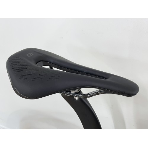 Pinarello Dogma F Luxter Blue, carbono brillante, Dura-Ace Di2 12v / ARC 1400 Dicut, bicicleta de carreras 2026