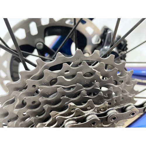 Vélo de course Pinarello Dogma F Luxter Blue Shiny carbone Dura-Ace Di2 12v / ARC 1400 Dicut 2026