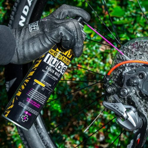 Lubrifiant spray Muc-Off pour conditions sèches utilisation