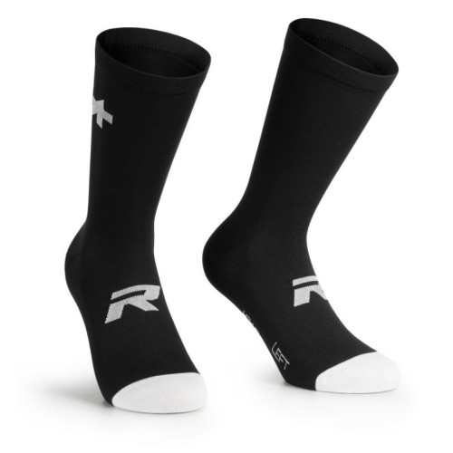 Verpakking met 2 paar Assos R Socks S9 sokken