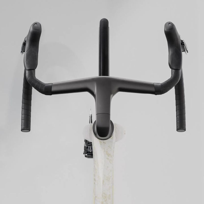 Bicicletta da strada Trek Madone SLR 7 di ottava generazione.