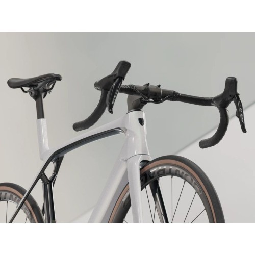 Trek Madone SL 6 8th Gen 2025 Road Bike