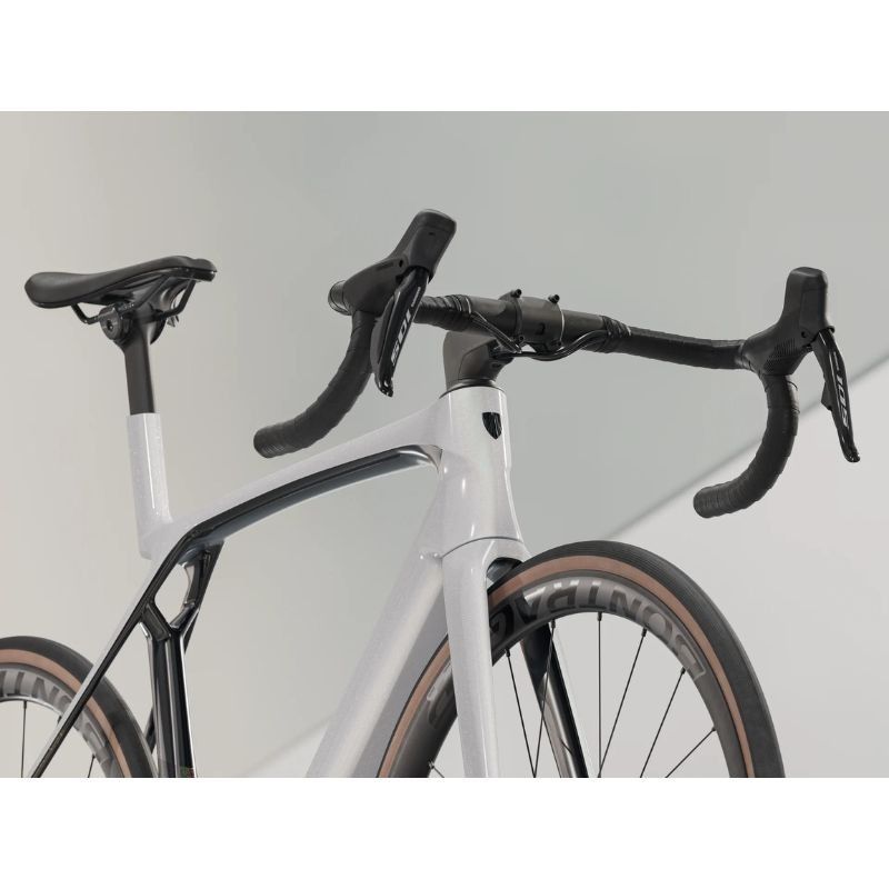 Trek Madone SL 6 8th Gen 2025 Road Bike
