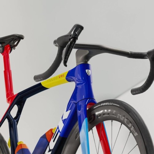 Vélo de route Trek Madone SLR 7 8e gén. 2025