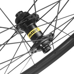 Roue avant Mavic Cosmic S 42 Disc Roue avant Mavic Cosmic S 42 Disc