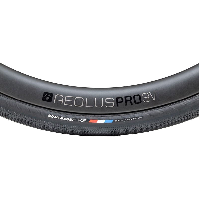 Bontrager R2 Hard case Lite tire
