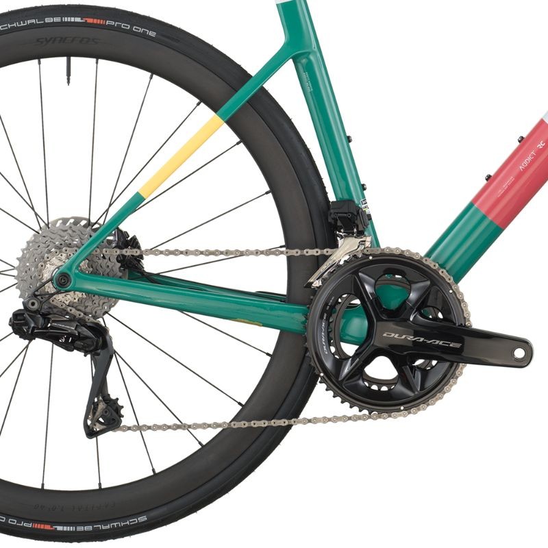 Vélo de route carbone Scott Addict RC Pro 2026 – Gris Béluga / Vert Côtier Vélo de route carbone Scott Addict RC Pro 2026 – Gris Béluga / Vert Côtier