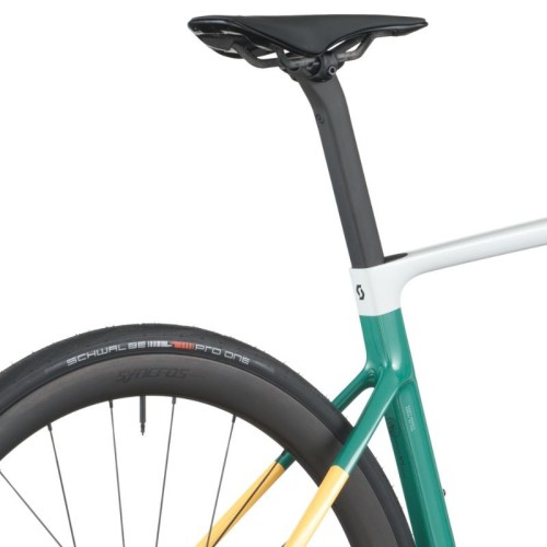 Bicicleta de estrada Scott Addict RC Pro 2026 em carbono – Cinza Beluga / Verde Costeiro