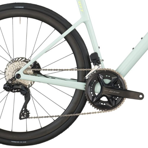 Vélo de route carbone Scott Addict 30 Shimano 105 Di2 12v 2026