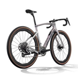 Vélo de gravel Pinarello Dogma GR Sram Red XPLR AXS 1X13 Interstellar Grey Matt Vélo de gravel Pinarello Dogma GR Sram Red XPLR AXS 1X13 Interstellar Grey Matt