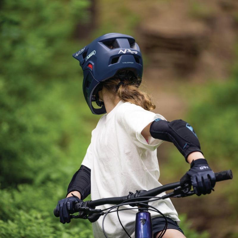 Capacete infantil para ciclismo de montanha Abus YouDropp FF